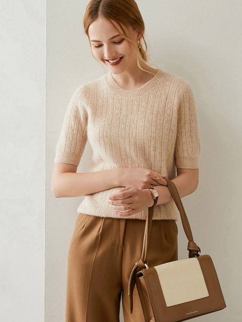 Round Neck Knitted Cashmere Pullover Tee