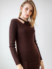 Crew Neck Bottomed Hollow Pullover Sweater