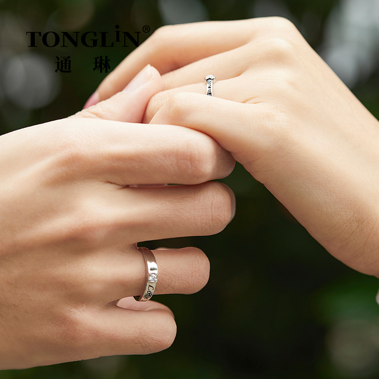 彼と彼女のための調整可能なスターリングシルバーの結婚指輪セット