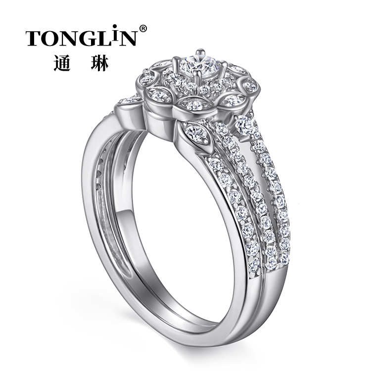 Zirconia Silver Wedding And Engagement Ring Sets