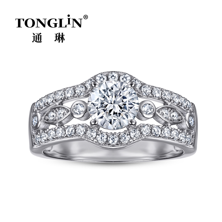 Fashion Round Cut Zirconia Sterling Silver Halo Ring