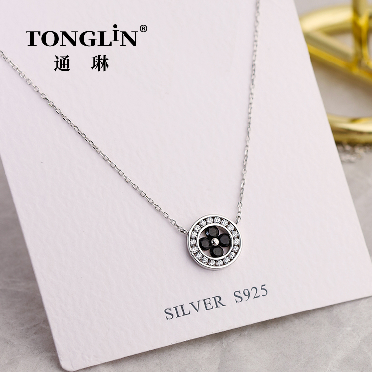 Womens Sterling Silver Necklace With Zircon Circle Pendant