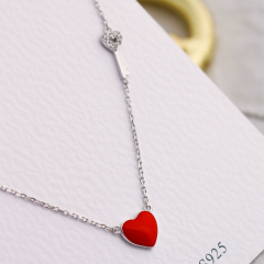 Elegante collana in argento sterling 925 con ciondolo a cuore