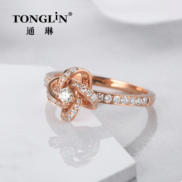 3 Gram 18K Rose Gold Diamond Wedding Ring For Women