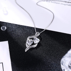 Collana madre in argento sterling con ciondolo a doppio cuore con zirconi