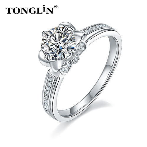 High Quality Wholesale 925 Custom Jewelry Ring With Synthetic Cubic Zirconia