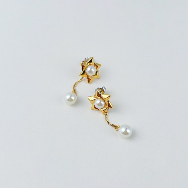 ENFASHION Aretes Snowflake Pearl Drop Earrings For Women Gold Color Delicate Pendientes Earring Christmas Fashion Jewelry 221486