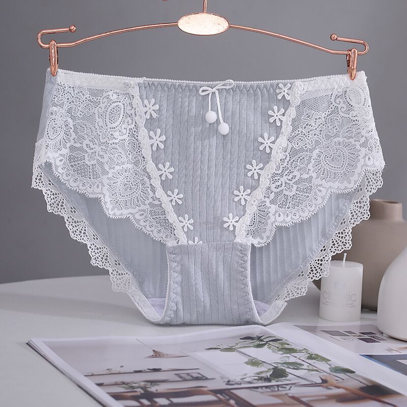 2020 New Fashion Lovely Palace Wind Small Daisy Cotton Thread Ladies Briefs Female Underwear Cute Underpants Charming Lingerie