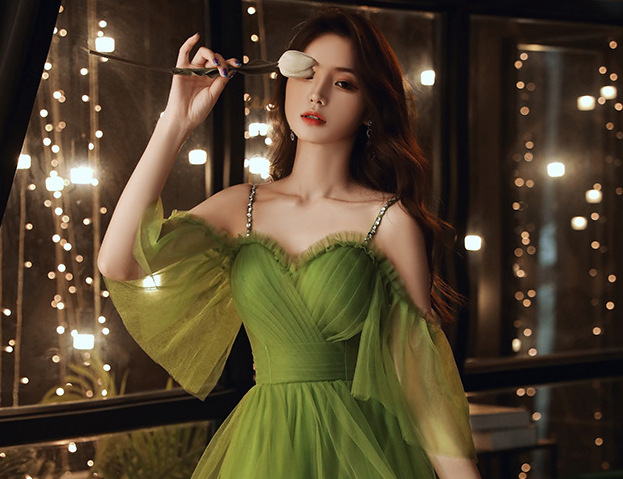 Sexy Green romantic short dress