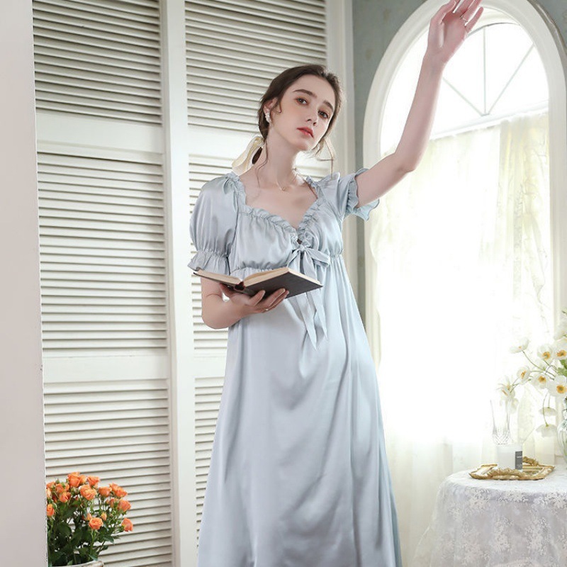French satin nightdress for ladies summer short-sleeved ice silk nightgown royal court square collar home wear