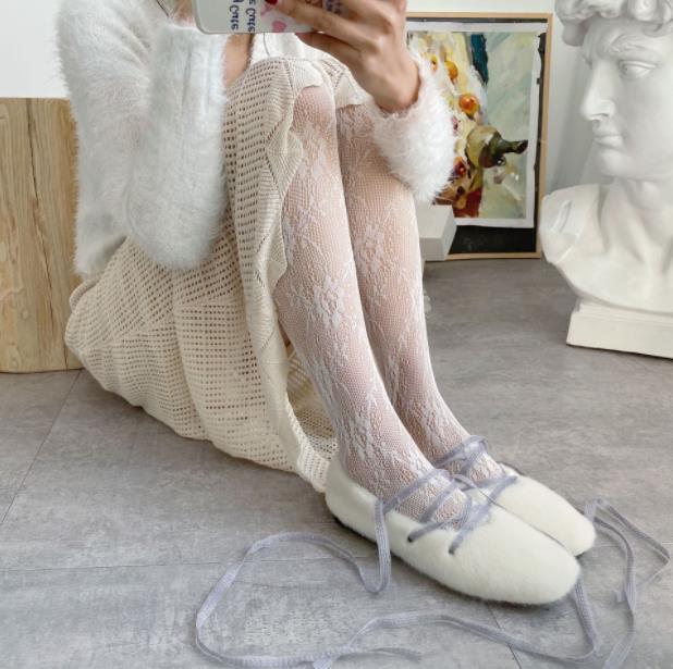 Spring and Summer White Retro lace net socks Gardenia black dark rose bottomed pantyhose silk stockings