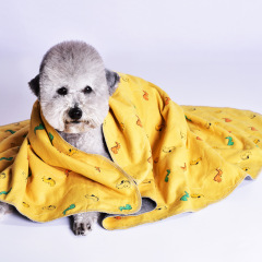 Pet blanket dog quilt air conditioning blanket Small and medium sized dog puppy cotton fleece blanket fall and winter pet supplies