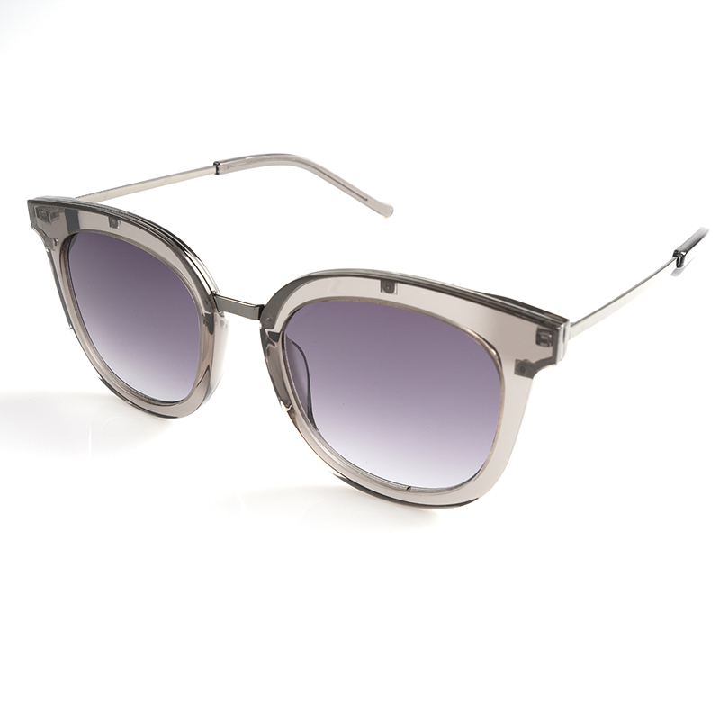 Big Head Sunglasses: Extra-Wide Frames for Larger Faces