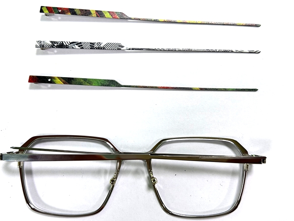3D printed glasses: customized patterns to make the design more personalized