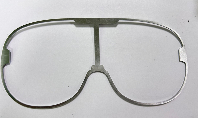 Luxury Custom Eyeglasses – Metal & Diamond Frames Manufacturer