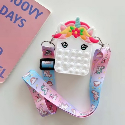 New girl unicorn rodent pioneer shoulder bag cartoon eyelashes horse coin purse shoulder bag children's fashion wallet