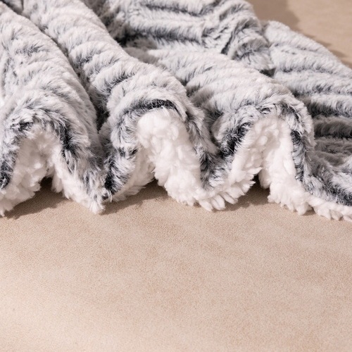 Brushed PV velvet blanket thickened double layer cashmere blanket imitation fur plush back printing tie dyeing