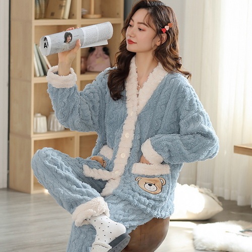 Pajamas Women's autumn and winter new style coral velvet thickened winter flannel household suit