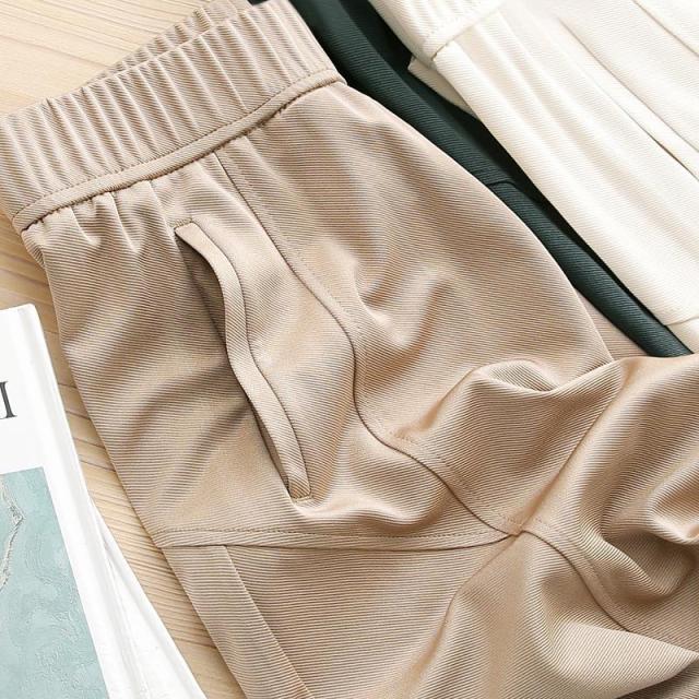 The most comfortable pants for spring and summer! Smooth and cool, easy to wear slimming! High-waisted, nine-minute tapered haren