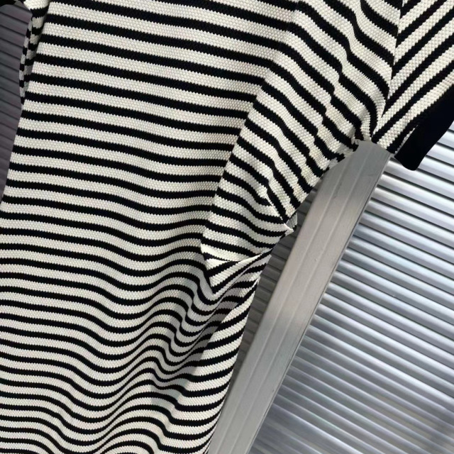 Boutique 2023 summer new designer advanced sense of vintage striped round neck waist short-sleeved dress