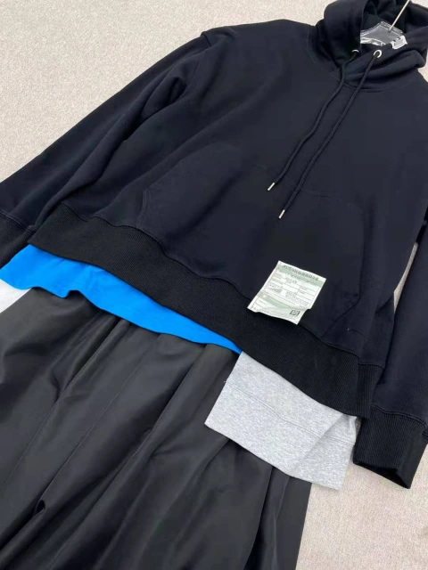 100% Cotton and handmade expersive Niche design multi-layer personalized color combination hoodie wool circle casual dark series dress