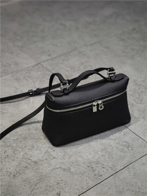 Lunch box Baotou layer cowhide bag 2023 new gigi with a simple fashion hand-held cross-body makeup handbag