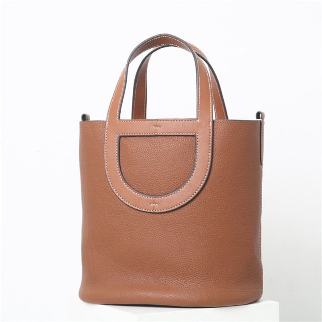 The first layer of cowhide basket 2023 spring and summer new fashion soft skin pig nose bucket bag shoulde carry bag