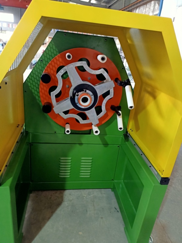 Concentric Type Magnetic Powder Tension Metal Copper Tape Wrapping Machine