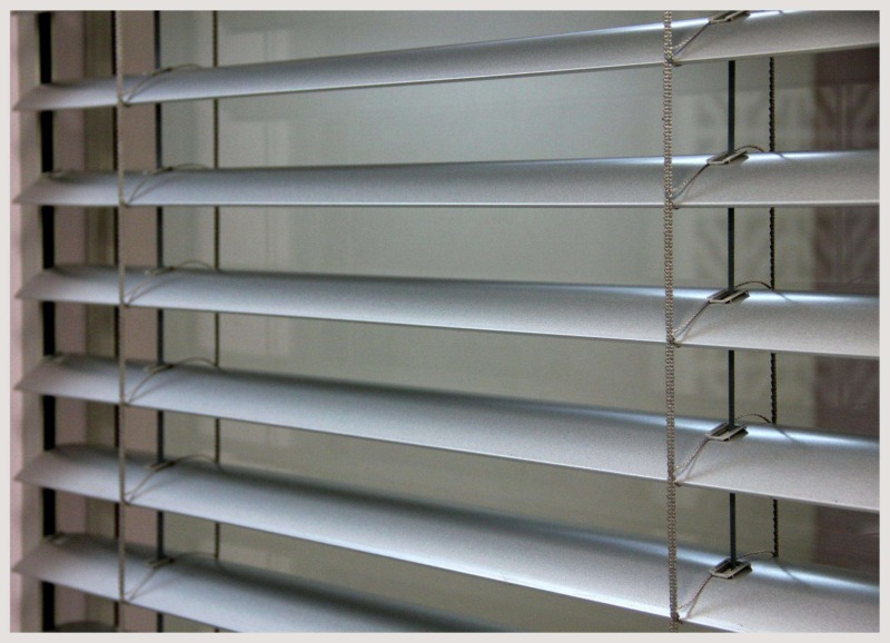 Motorized Venetian Blind