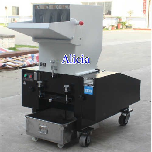 flat knife recycling plastic crusher with blower and silo hopper
