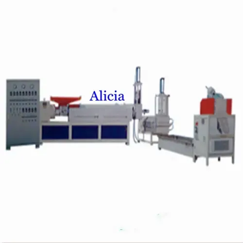 Ligne de production d'étirage à l'eau et de granulation PET