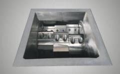 Plastic casting crushers with return to the injection molding hopper