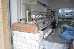 China's first plant dyeing cashmere yarn supplies sweater production workshop