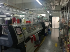China's first plant dyeing cashmere yarn supplies sweater production workshop