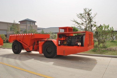 XYUK-15 MINE TRUCK