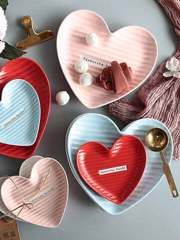 Creative Heart-Shaped Plate Snack Plate Breakfast Cake Dessert Plate Jewelry Storage Plate