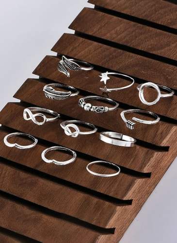 Geometric No Stone Rings