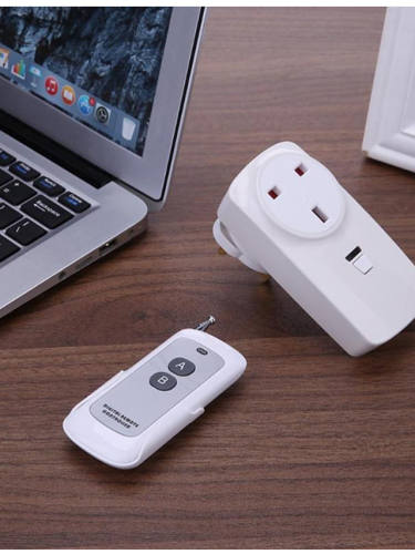 433Mhz Smart Home Plug Wireless Power Outlets Light Switch Socket Uk Electrical Smart 16A Plug With Remote Control
