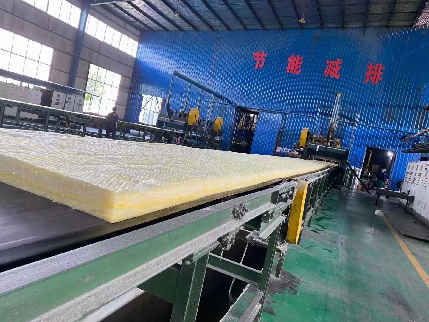 25mm 50mm 75mm 100mm metal building roof wall thermal insulation materials fiber glass wool blanket roll