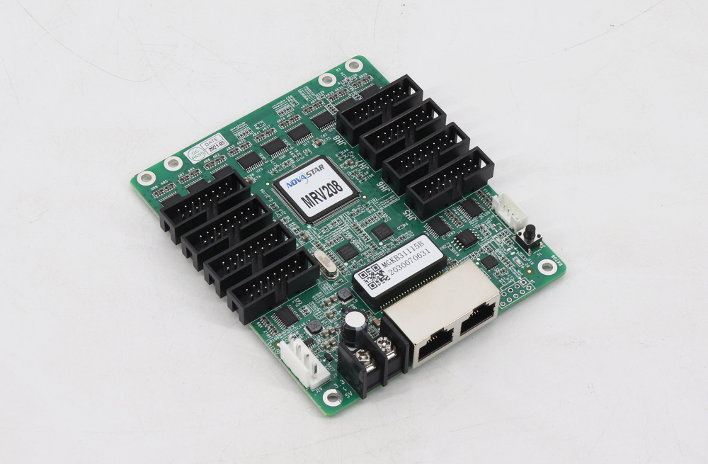 New version 8 port Novastar MRV208-1 on sale