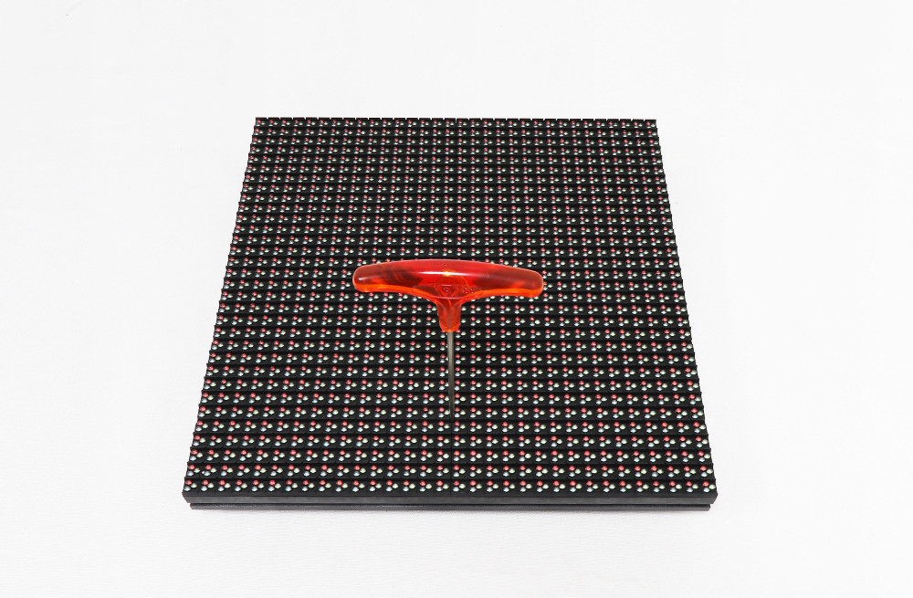 P10 Dual Maintenance LED Module Outdoor DIP 1R1G1B 320x320mm