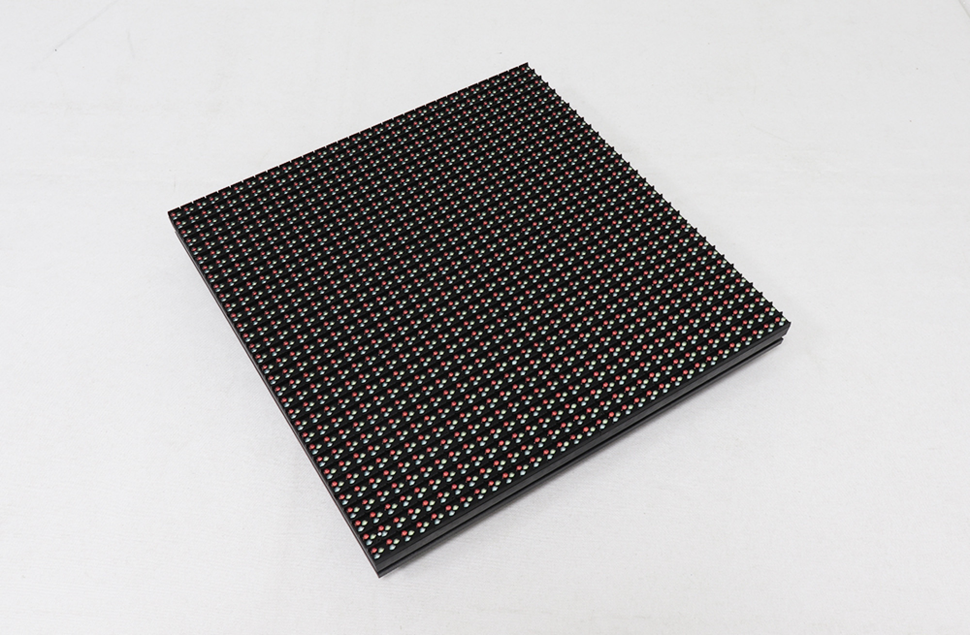 P10 Dual Maintenance LED Module Outdoor DIP 1R1G1B 320x320mm