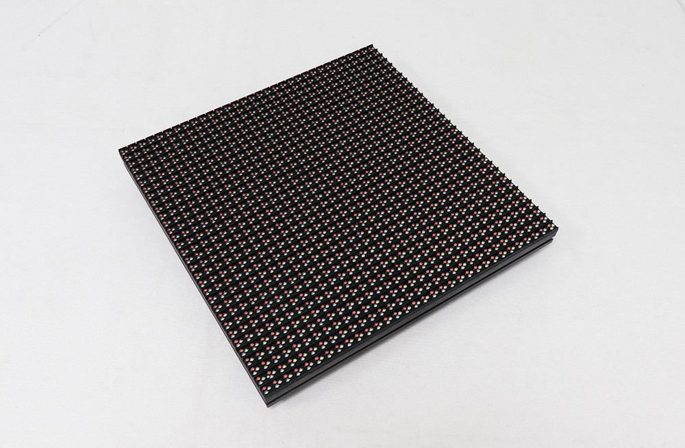 P10 Dual Maintenance LED Module Outdoor DIP 1R1G1B 320x320mm