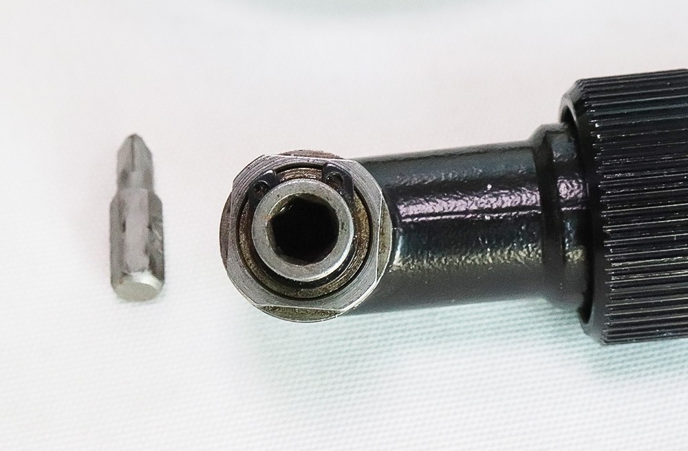 LED Display L Shape Screw Driver for Module Installation