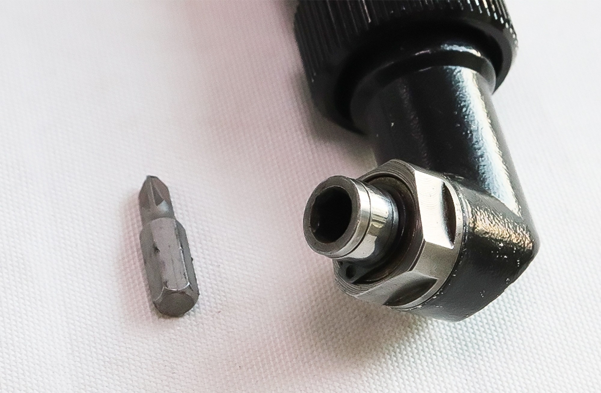 LED Display L Shape Screw Driver for Module Installation