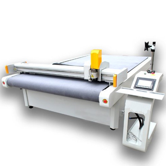 Automatic garment cutting machine, computer cutting machine