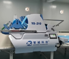 Automatic spreading machine for woven