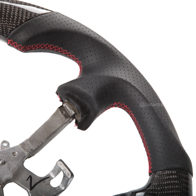 Carbon Fiber Steering Wheel for Nissan Patrol Safari