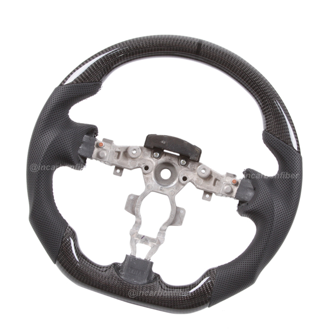 Carbon Fiber Steering Wheel for Nissan Tiida, Juke, Kicks, Sentra/Sylphy, Note, Micra, Almera/Versa/Sunny, Maxima