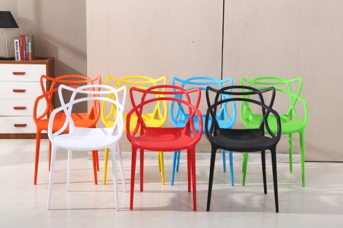 colorfulr plastic chair with cat ear design